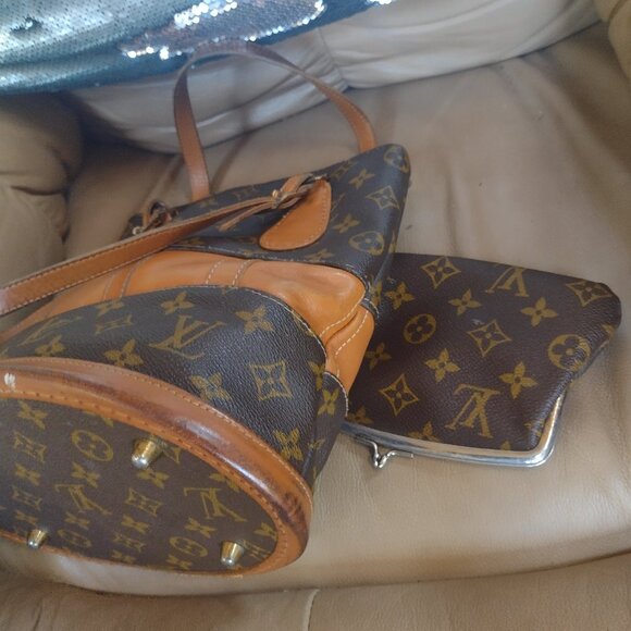 💯% Authentic RARE LOUIS V French Co Bucket Bag pm & KISSLOCK CLUTCH  full set! - Picture 9 of 16
